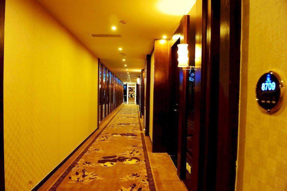 Chengdu Panda Prince Culture Hotel Ngoại thất bức ảnh